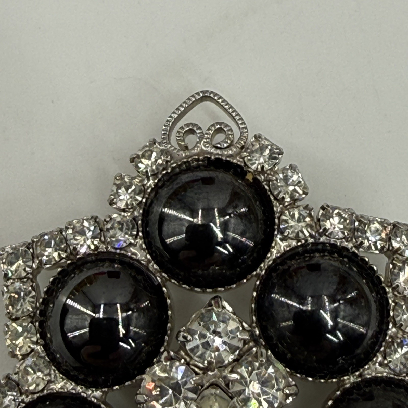 VTG DeLizza & Elster (Juliana) Hematite Cabochon Rhinestone Brooch, Verified