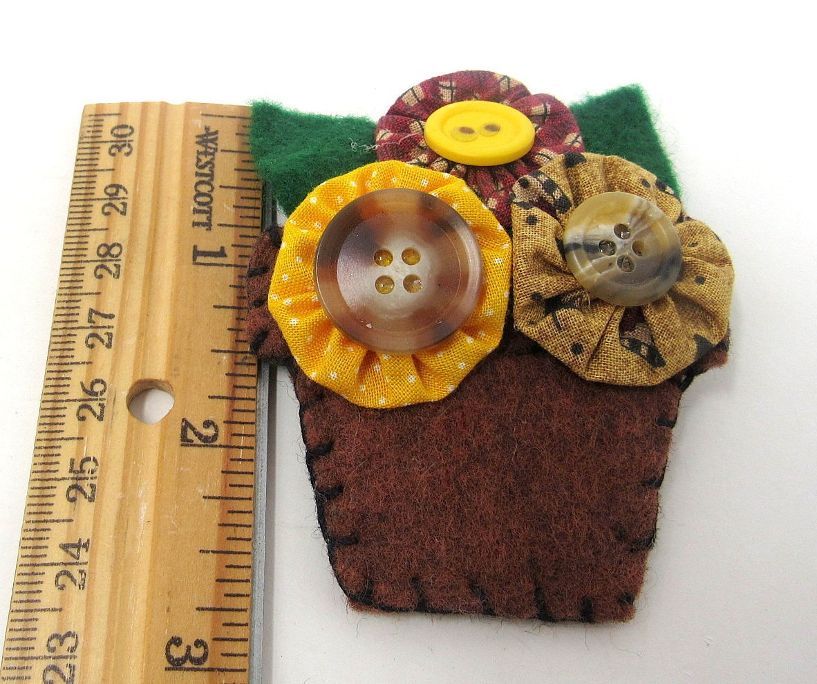 Felt Flower Pot Pin 3 1/2 inch Yellow Beige Brown Handcrafted NOS US Seller GSW