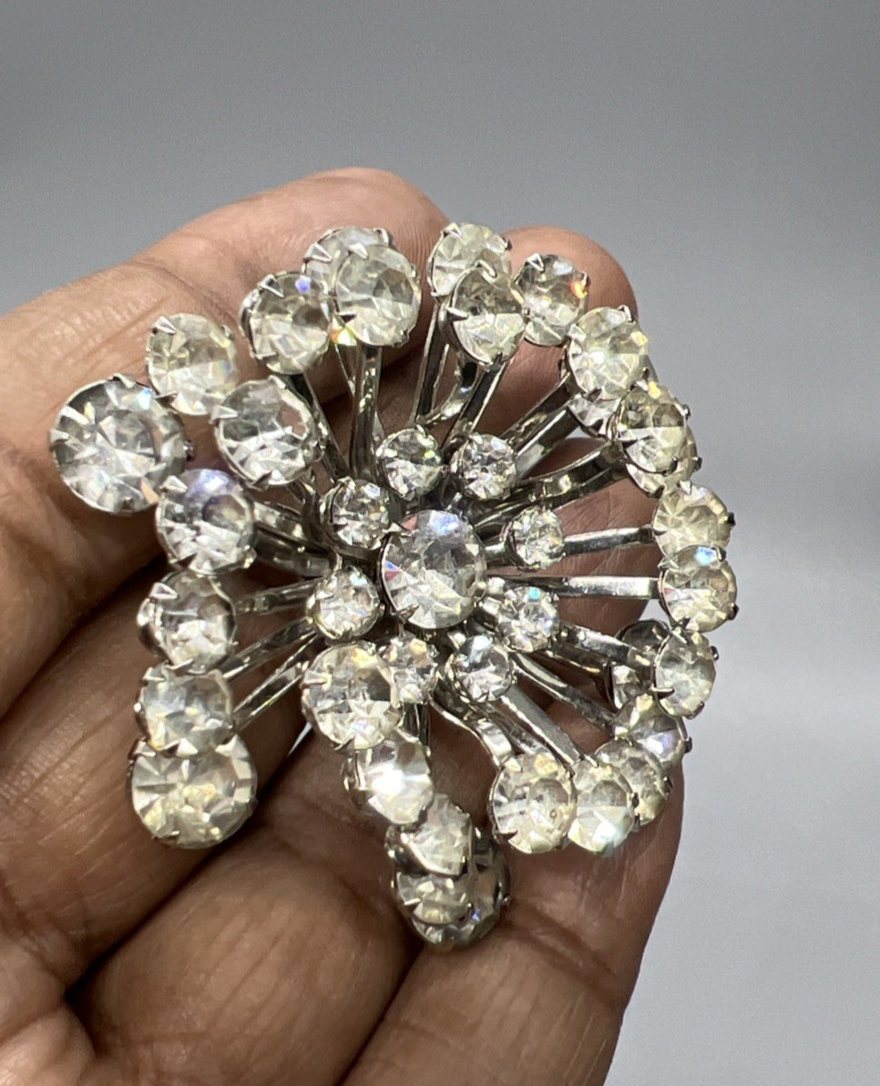 Vintage Rhinestone Starburst Brooch Clear Silver Tone Cluster Dimensional Large