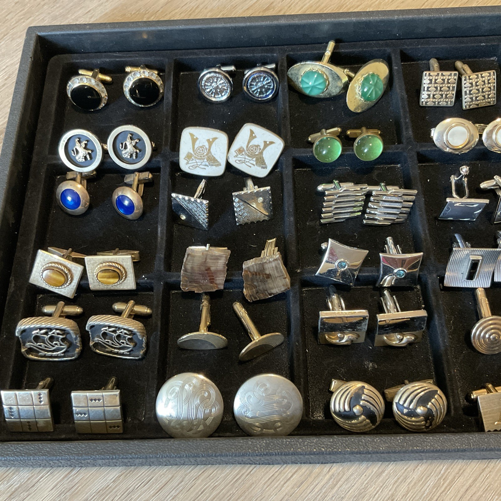VTG 101 PC MEN’S JEWELRY LOT CUFFLINKS TIE BARS CHAINS TACS & SETS 14 SWANK! +++