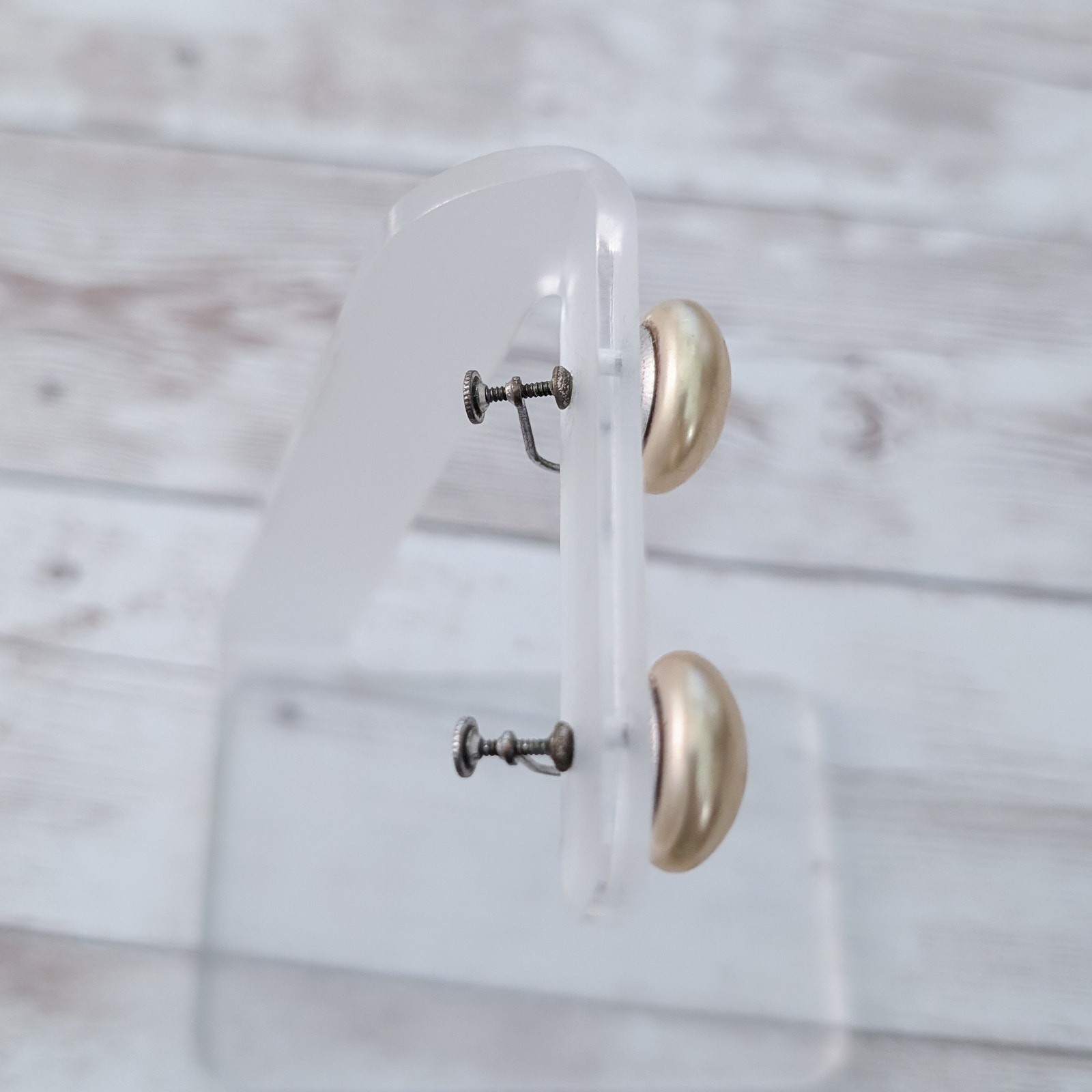 Vintage Screw On Earrings Cream 5/8″ Faux Pearl Stylish Classic Earrings