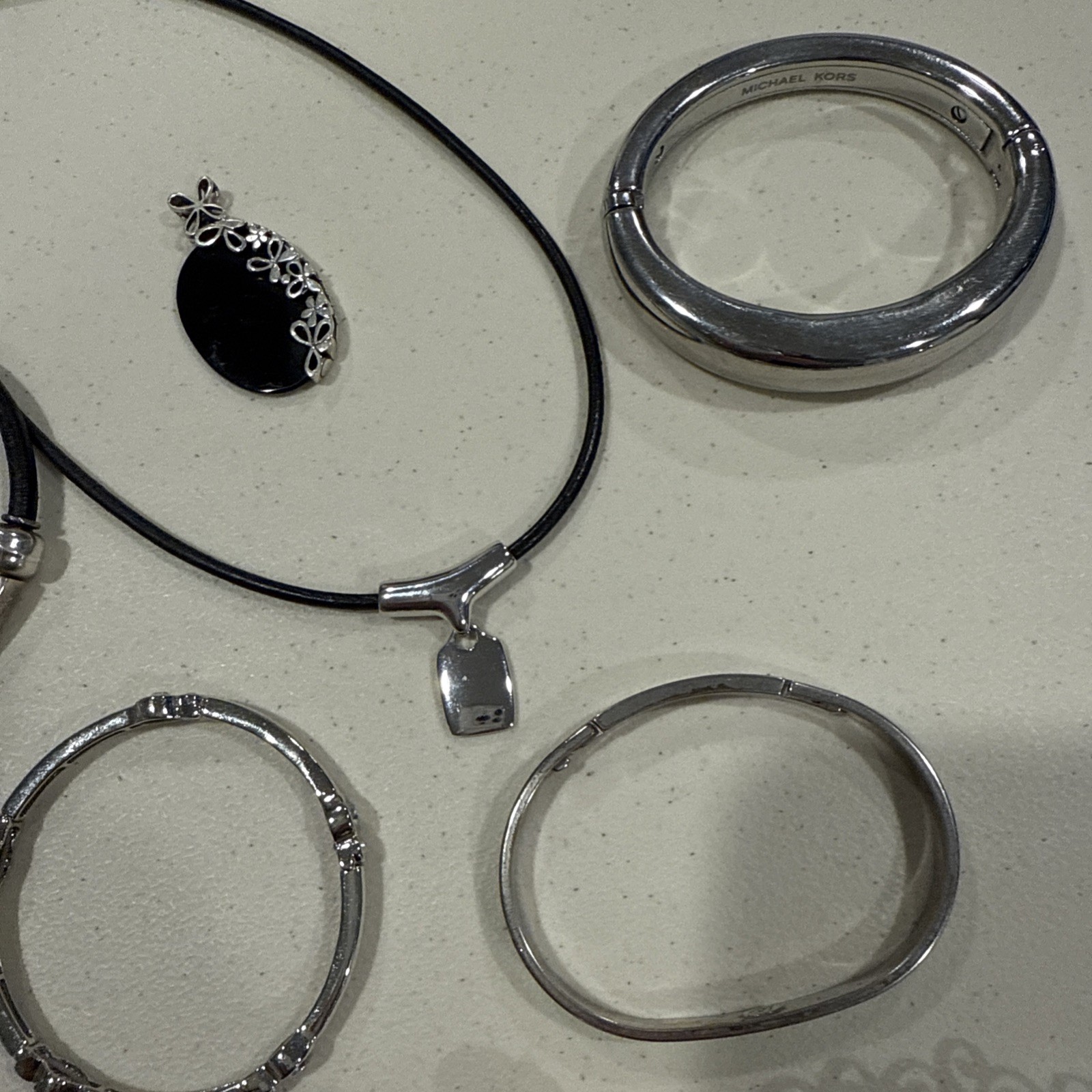 Vintage To Modern FASHION JEWELRY Lot All Wearable!! 14 Pieces