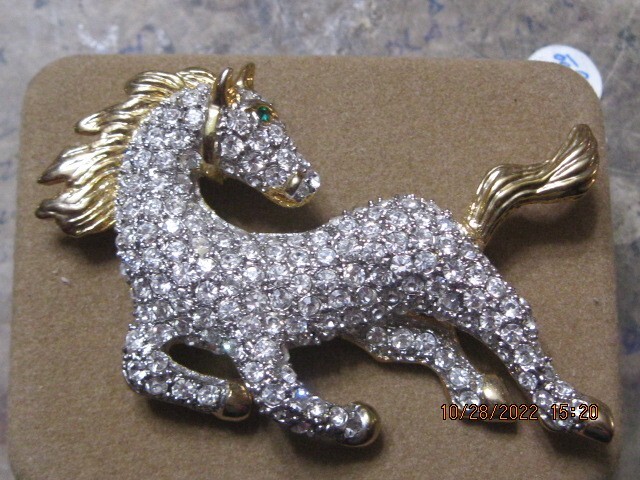 HORSE PIN BACK BROOCH RINE STONE & GOLD LOOK (L-S MARK ) U S SHIPING ONLY