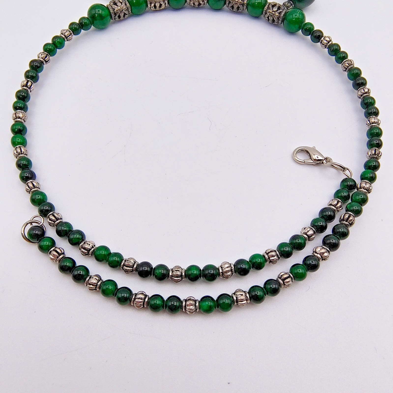 Vintage 90s Choker Necklace Green Glass Bead Dangle Silver Tone Memory Wire