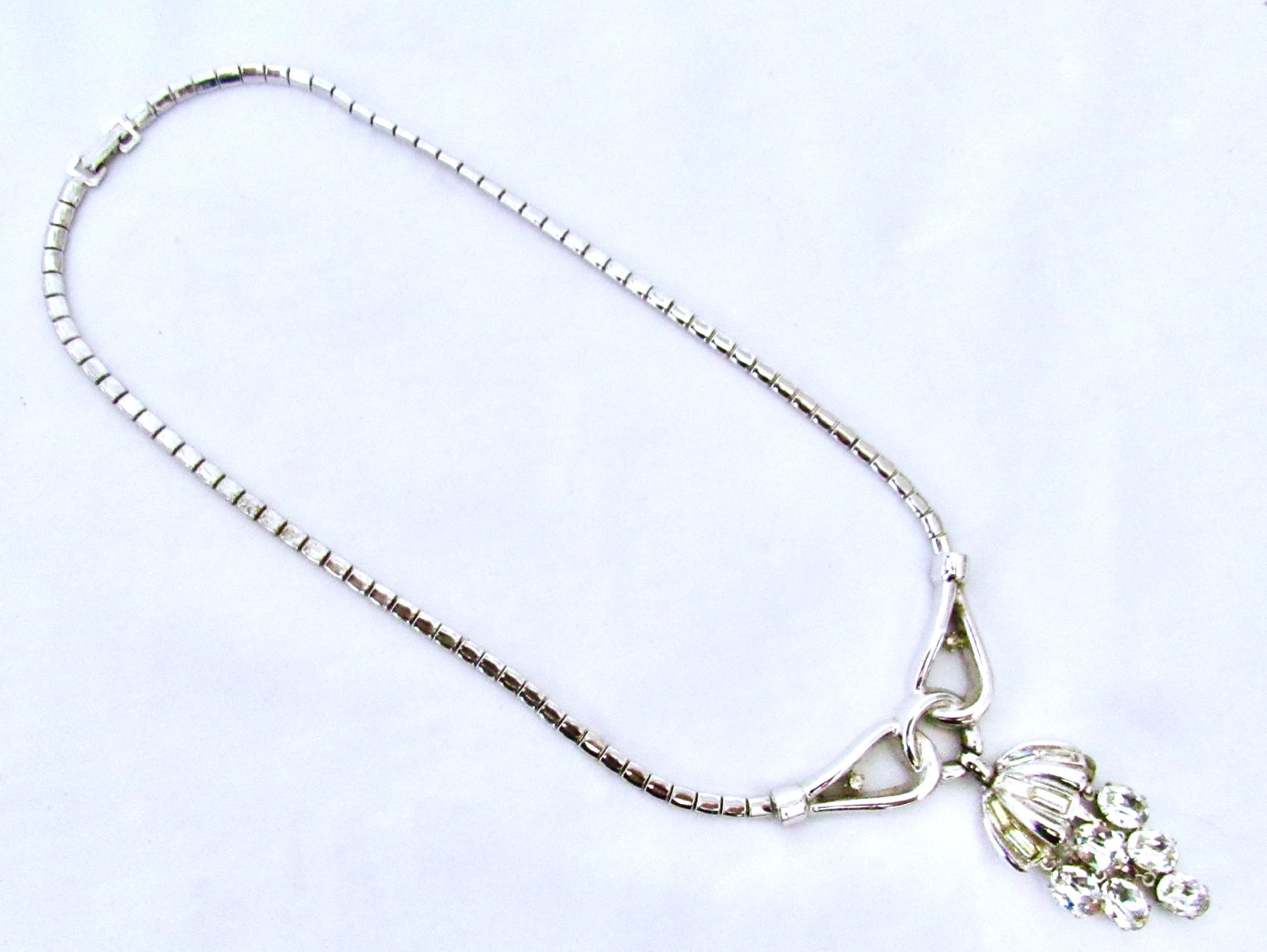 VTG C Trifari/Alfred Phillipe Necklace Dangling Grapes SilverToned Beautiful WOW