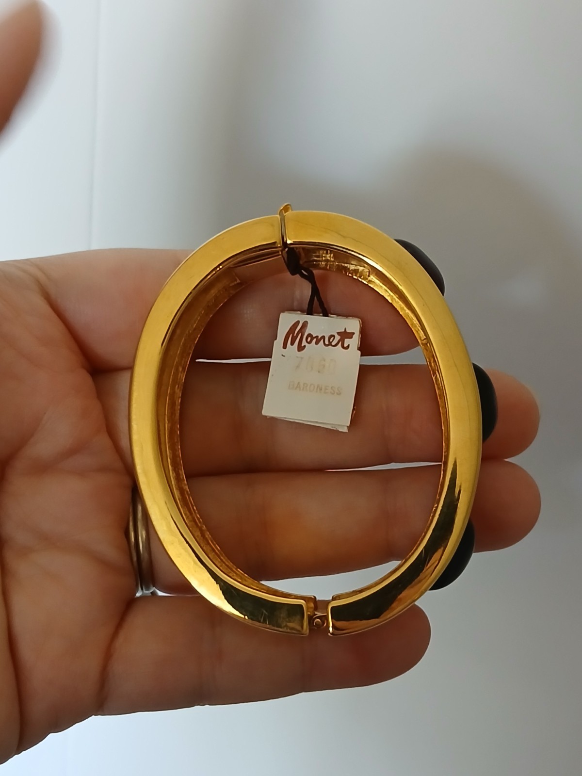 Vintage NOS Monet 1968-1969 Baroness Glass Cabochon Bracelet Rare