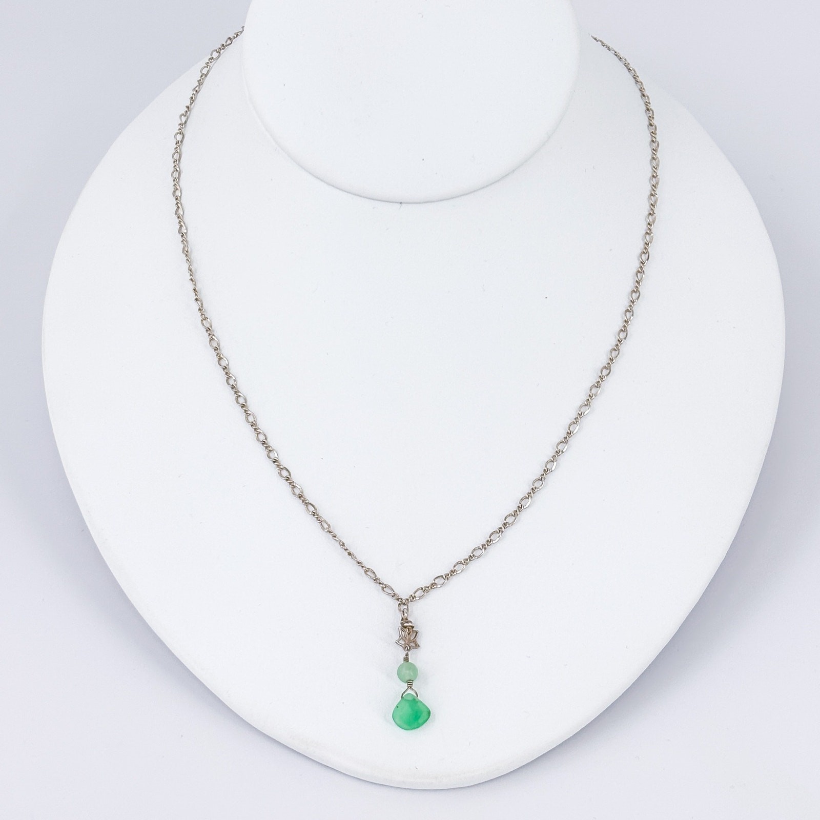 Vintage Silver-Tone Green Glass Double Drop Chain Necklace 18″