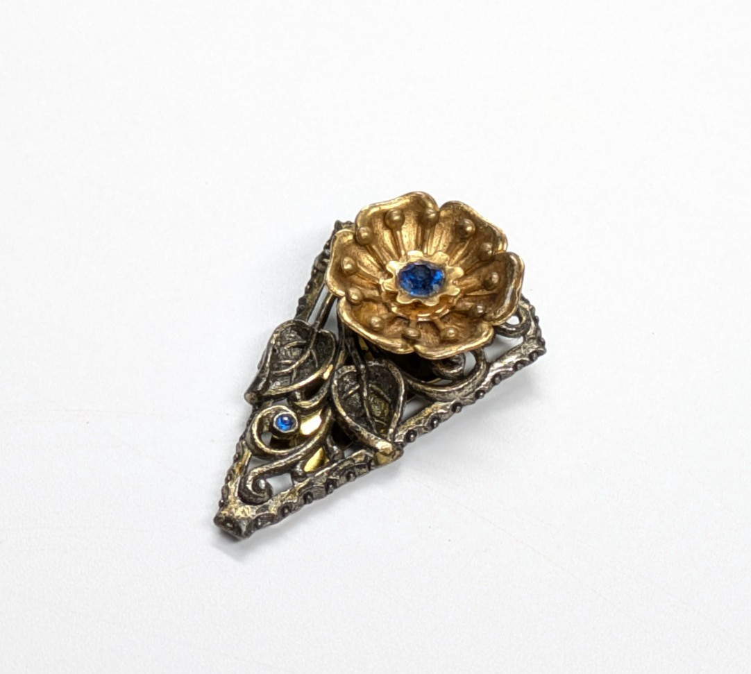 Vintage Openwork Gold & Silver Tone Floral Dress Fur Clip Blue Paste Rhinestones