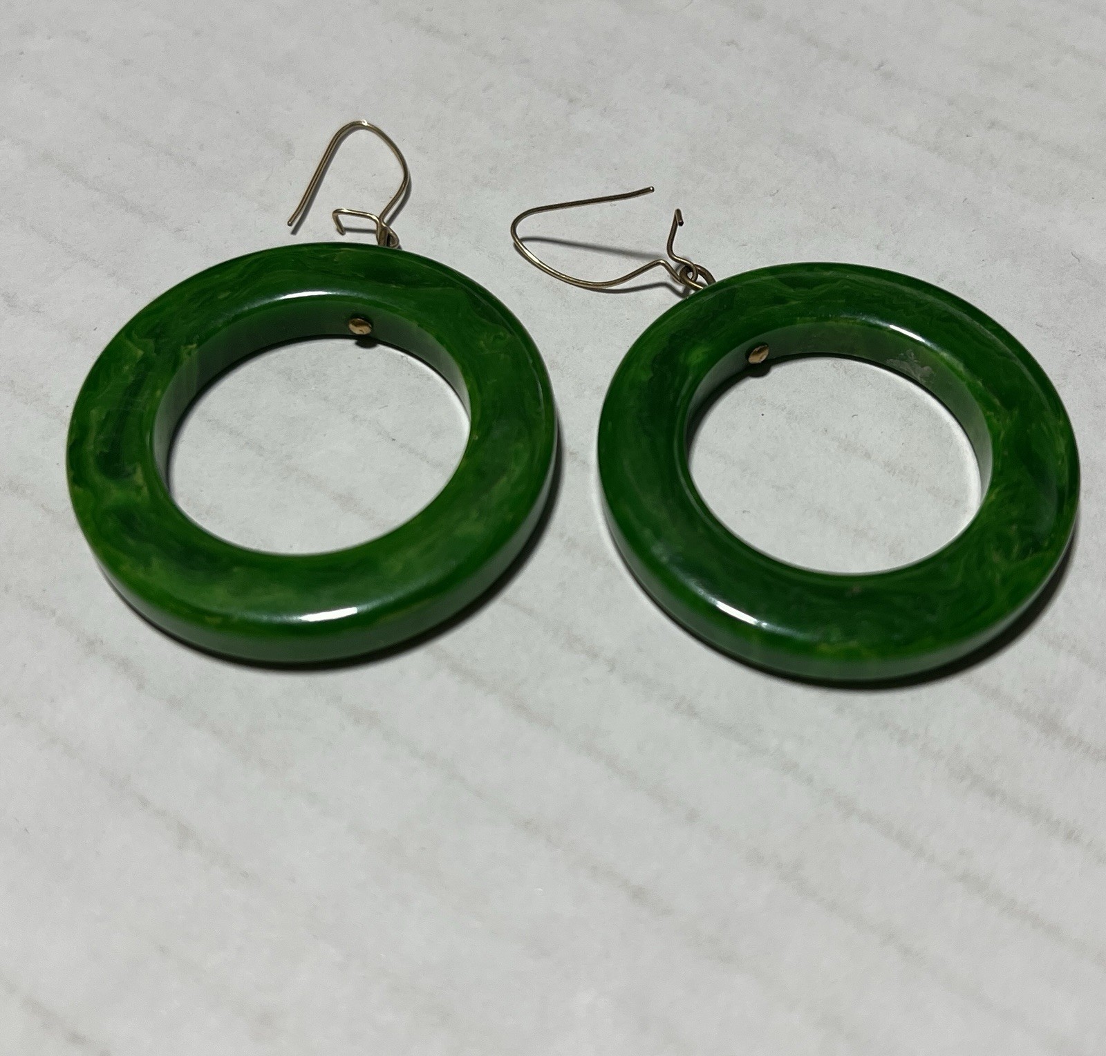 Vintage Green Bakelite Pierced Hoop Dangle Drop Earrings Marbled