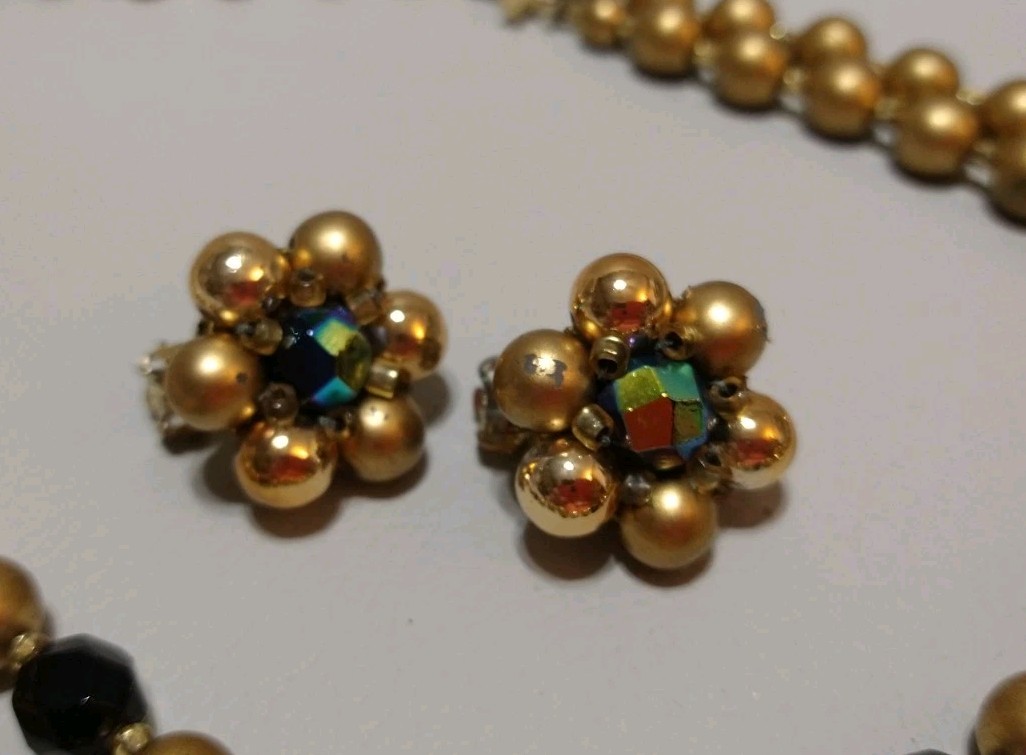 Vintage 1950’s Necklace And Clip On Earrings Blue Green Gold Colored Beads
