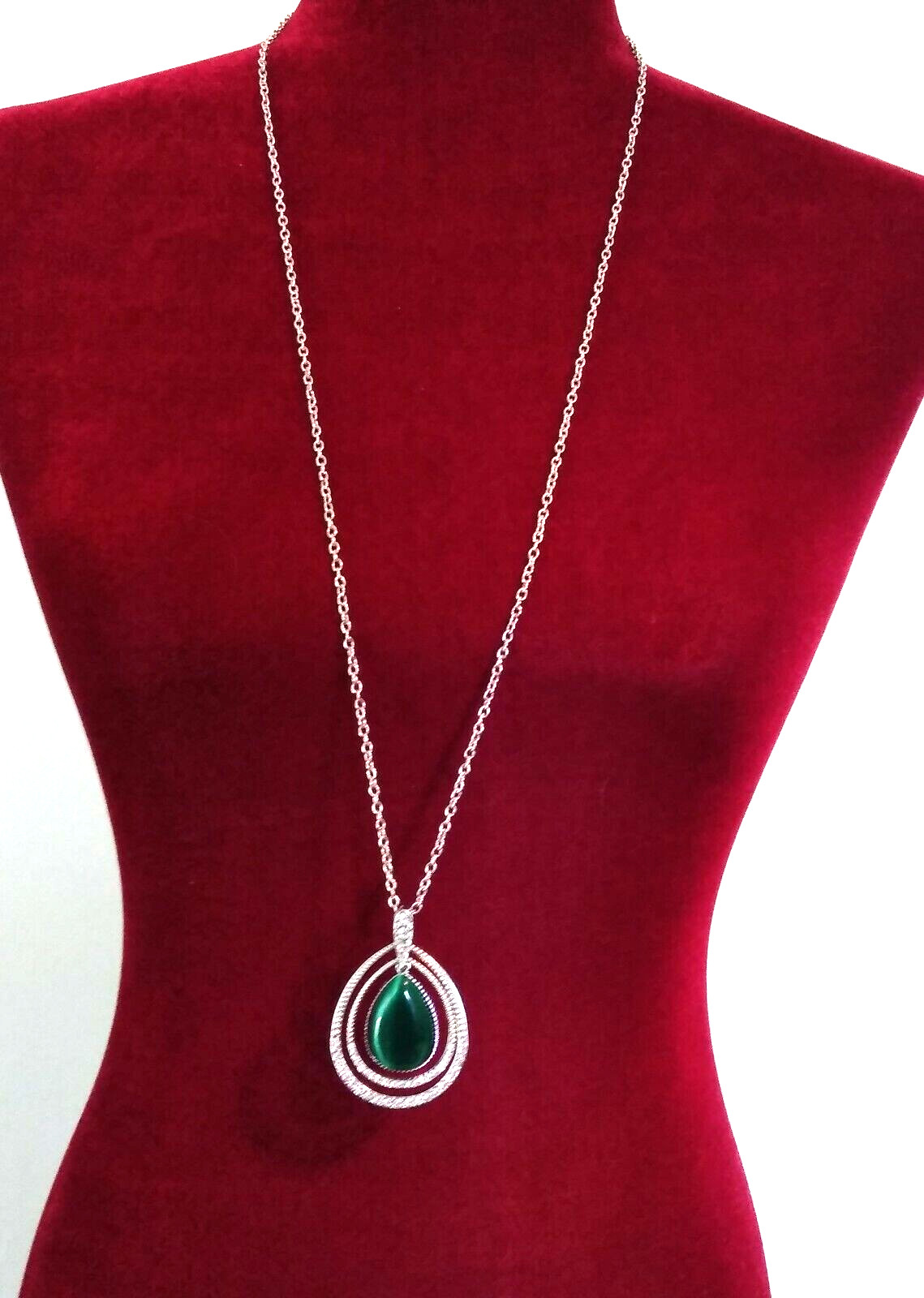 Stunning Dark Green Pendant Necklace Tear-Drop Stone Surrounded by Rhinestones