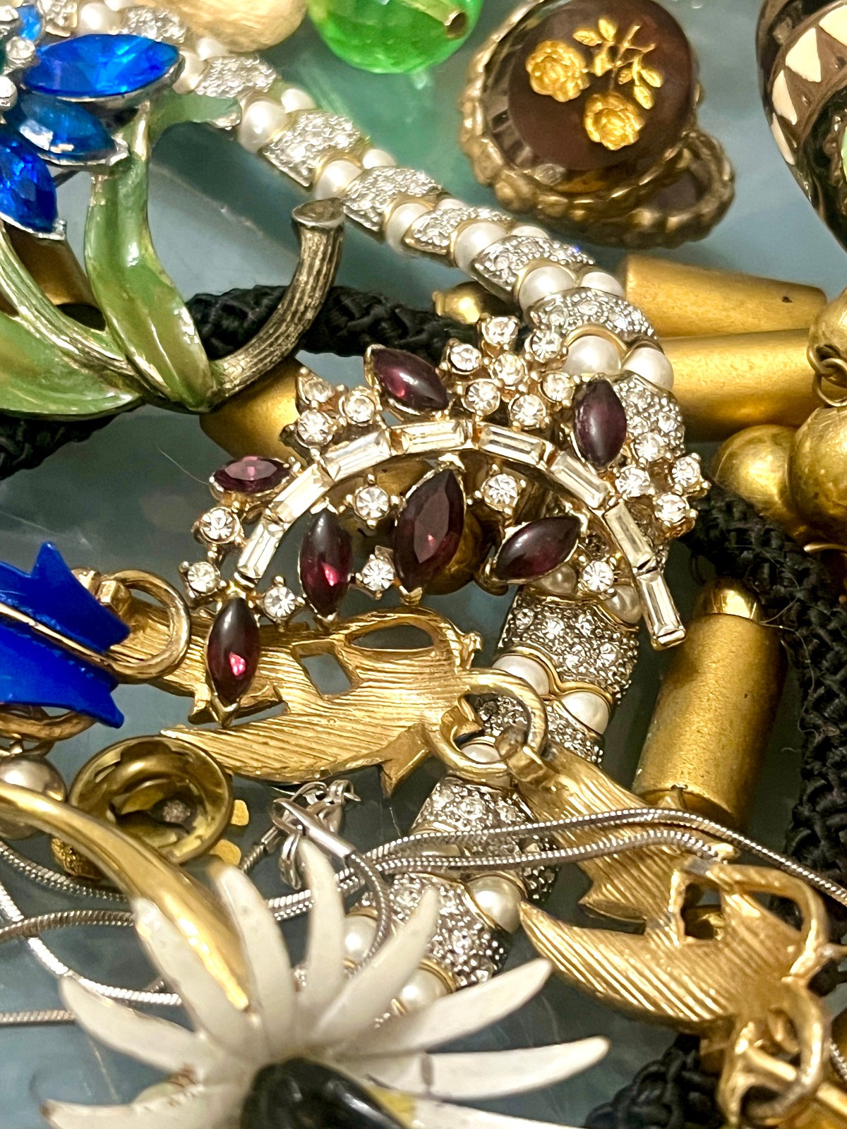 Vintage & Costume Jewelry Lot Coro Mode Art Trifari 1928 ART Rhinestone +