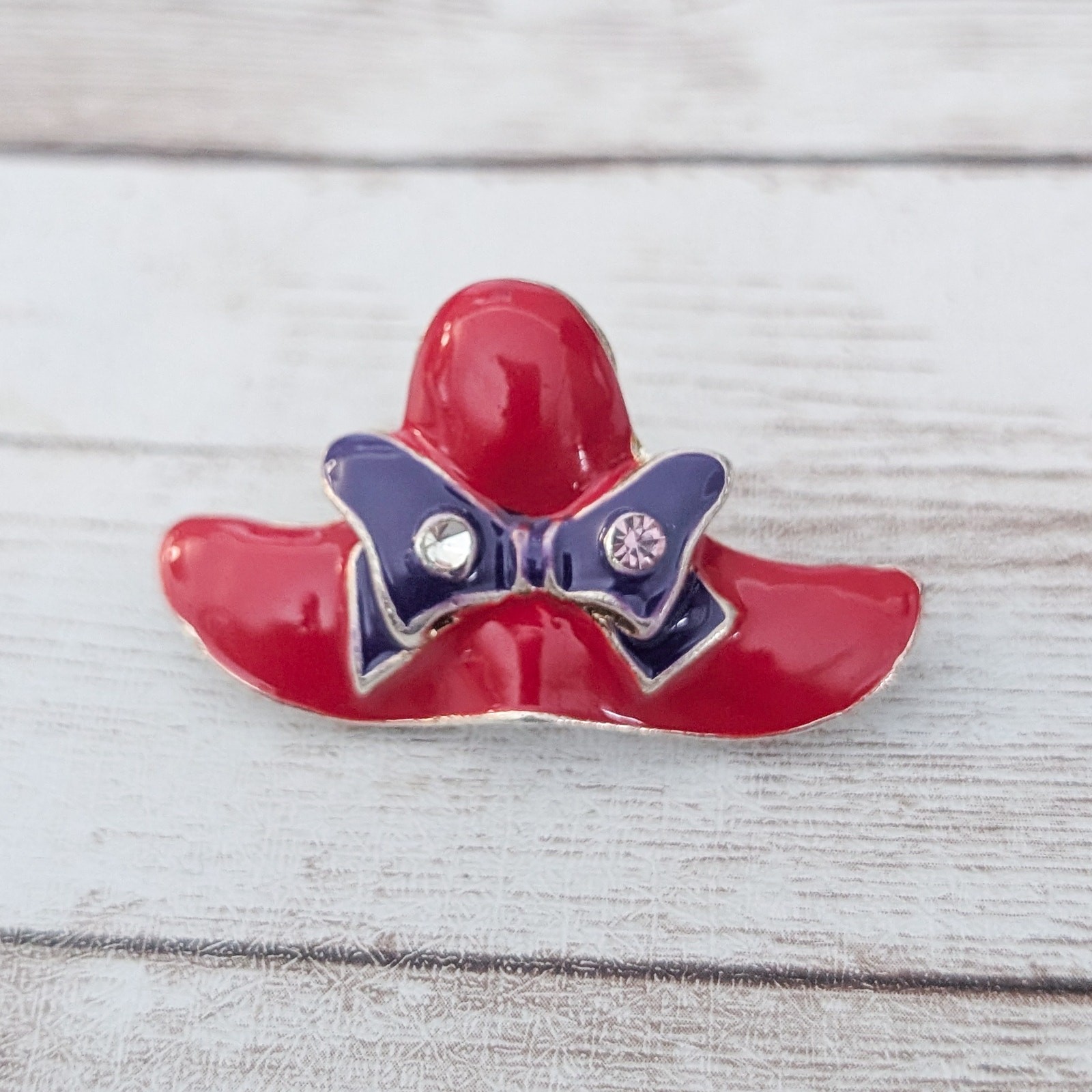 Vintage Brooch – Red Hat with Purple Bow – One Missing Gem