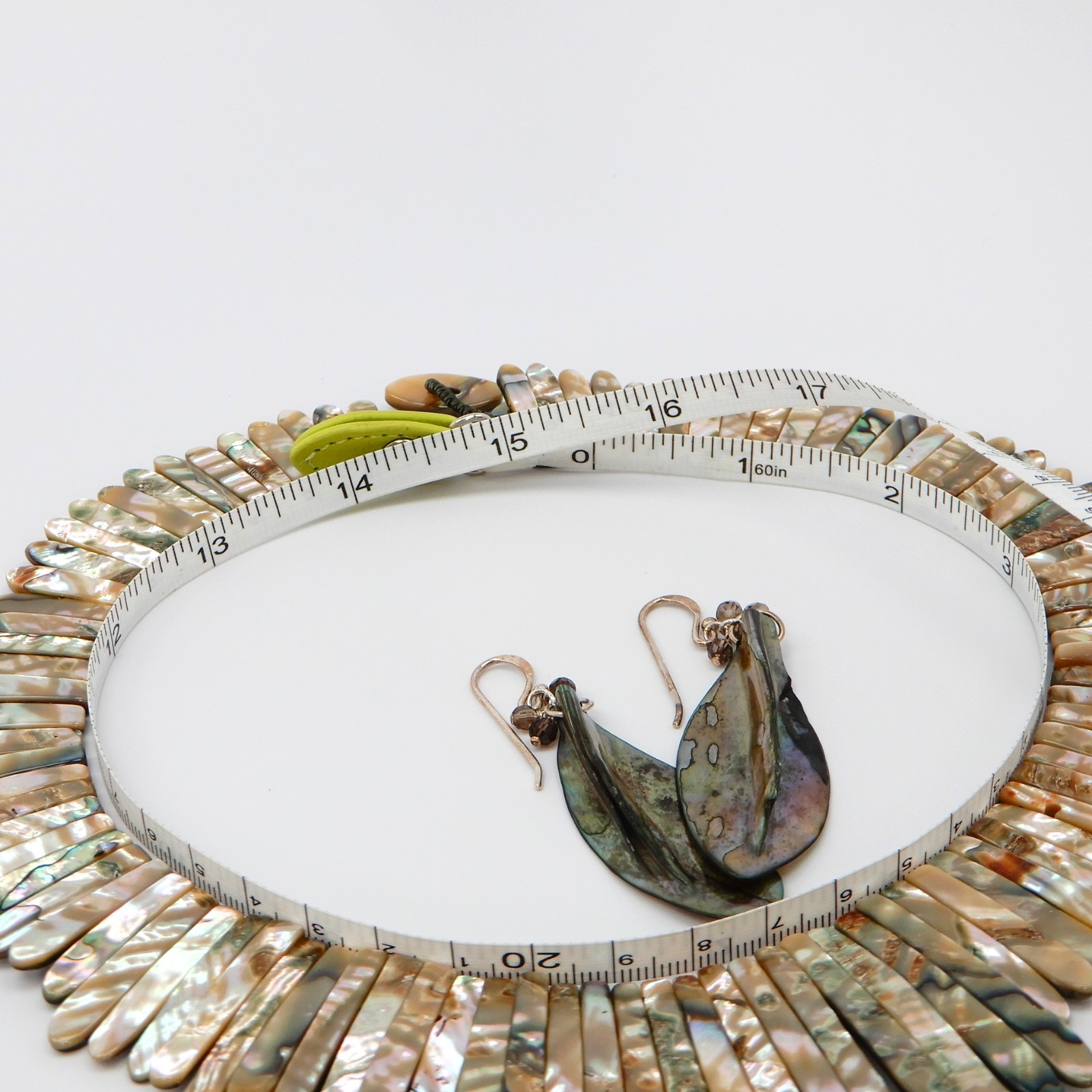 SAJEN Abalone Mother-of-Pearl MOP Necklace Reversible Choker Graduated Spike Bib