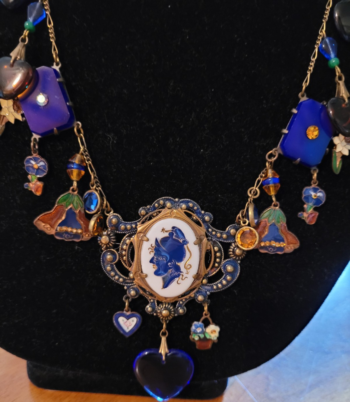 Vintage Glass Works Studio Glass Hearts Enamel Charm Necklace FABULOUS!!