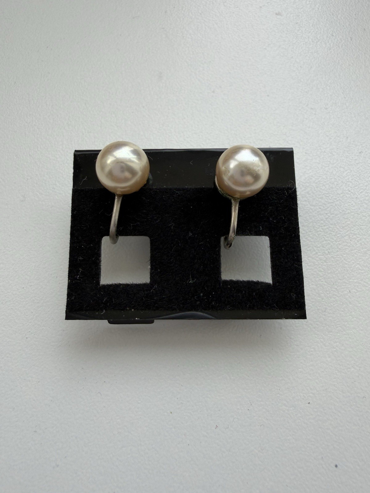 VTG EVCO Pearl Screw Back Earrings Silver Tone MCM Old Money Wedding 50s Retro