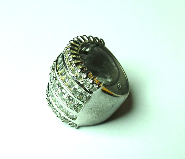 VINTAGE WOMENS W/ STONES 925 STERLING SILVER RP RING SIZE 7 & TOP 18MM WIDE