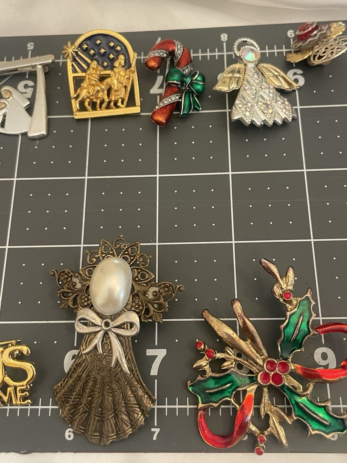VTG Christmas Brooch Pin Lot ENAMEL RHINESTONE Santa Angel Cane Wise Men Noel