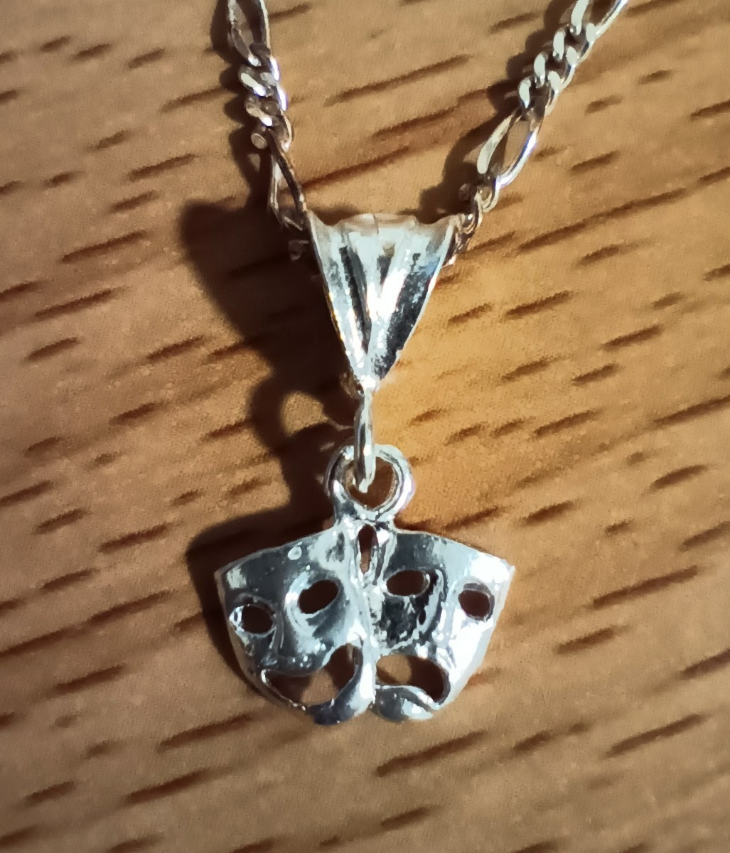 Vtg Sterling Silver Comedy Tragedy Mask Theater Pendant with 19 3/4″ Necklace