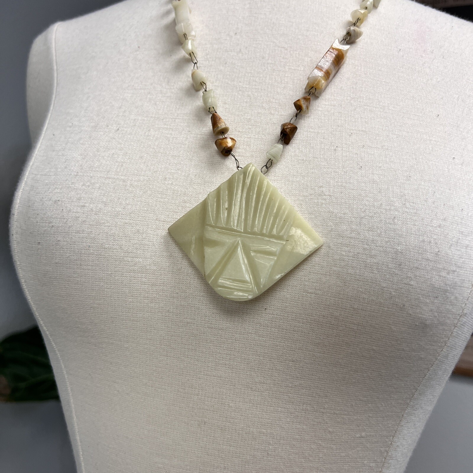 Aztec Hand Carved Stone Necklace Brown White Marble Onyx Alabaster Vintage