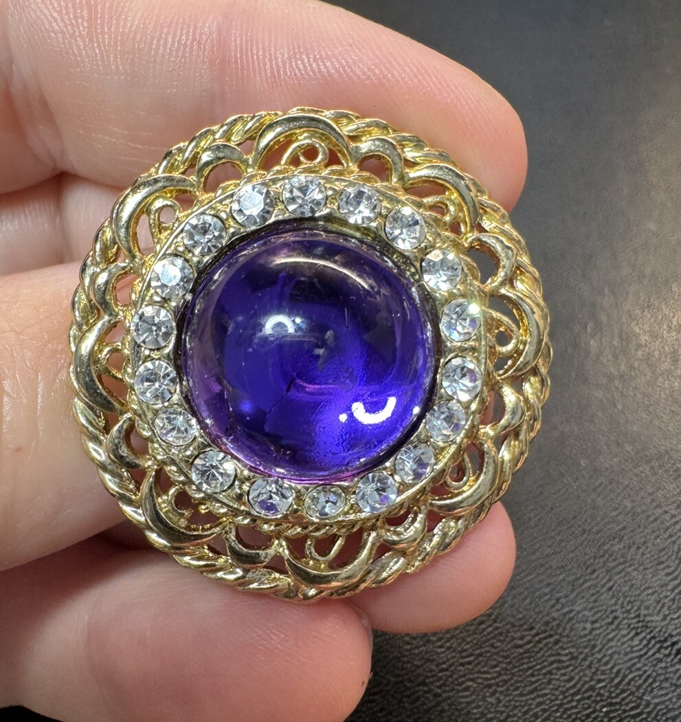 Vintage 1980’s 1990’s Purple Cabochon Rhinestone Gold Tone Clip On Earrings