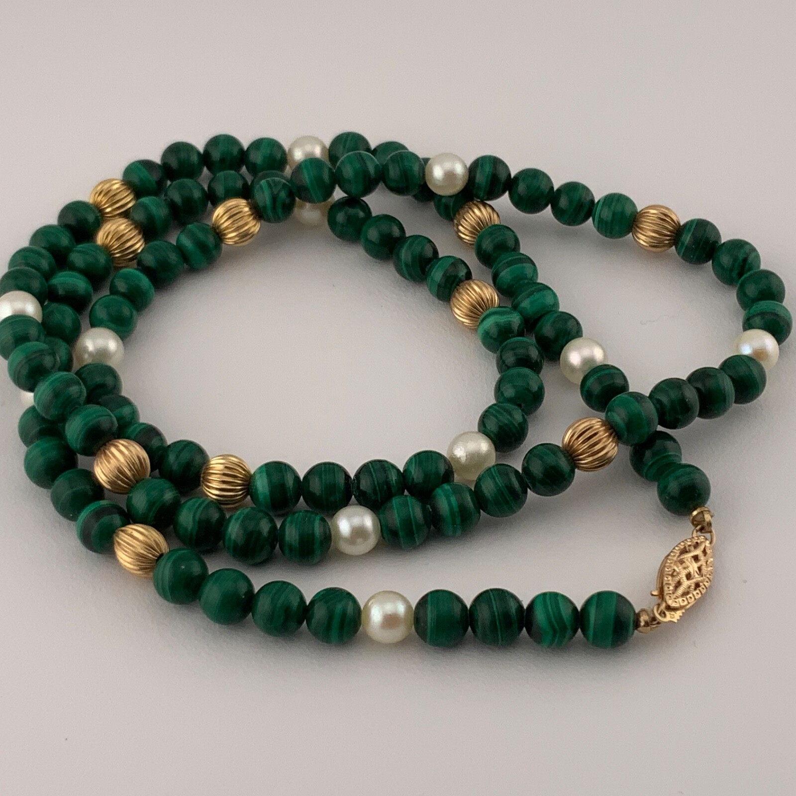 Vtg Malachite Pearl 14kt Fluted Gold Bead Necklace Green 24 Inch Fish Hook Clasp