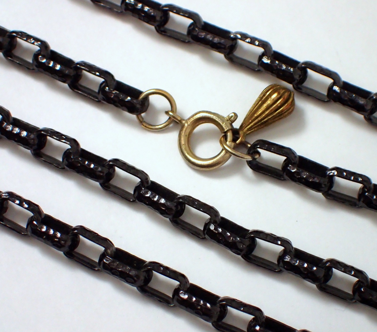 LESTER JOY Vtg Signed Les Bernard Hammered Black Metal 61″ Chain Link Necklace