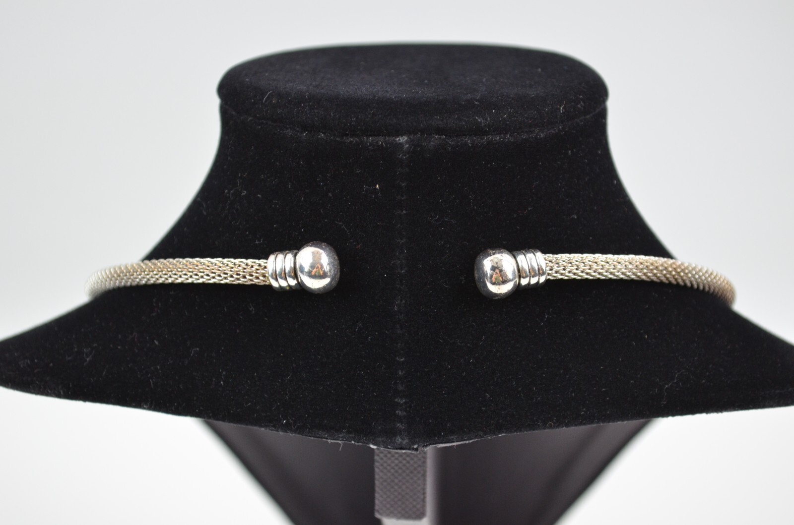 Vintage Silver Tone Snake Choker w/ Round Pendant Sunset Pattern 16″
