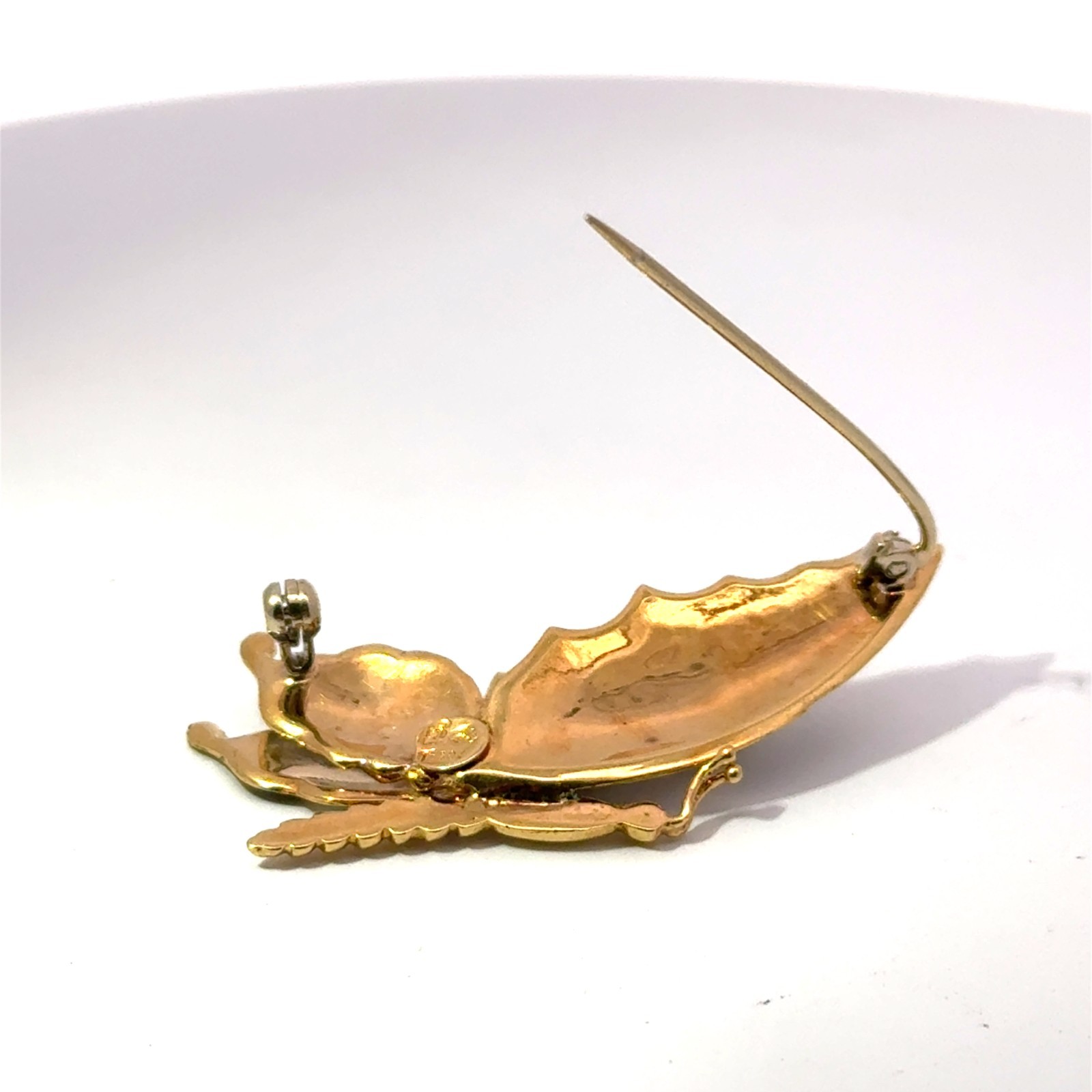 18k Stamped Yellow Gold White & Black Enamel Butterfly Brooch Pin