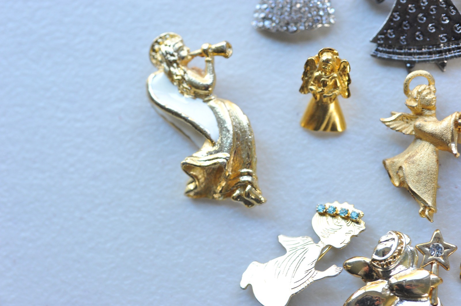 Large LOT ANGELS BROOCH pin gold silver rhinestone enamel 1 signed jane MN12