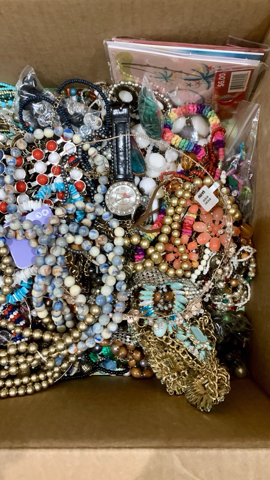 HUGE 19+ POUNDS COSTUME JEWELRY CRAFT WEAR TANGLED JUNK JEWELRY MAKERS LOT# 22