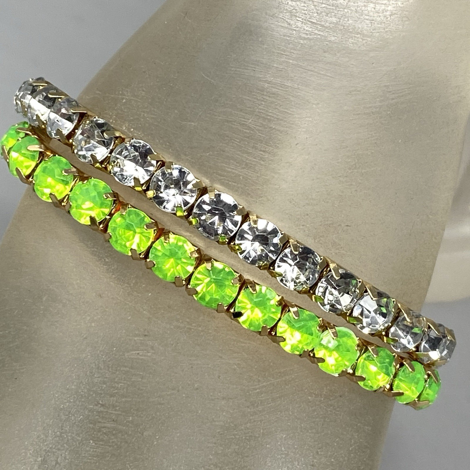 Rhinestone Stretch Bracelet Lime Green Clear Acrylic Prong Set Gold Tone 7″