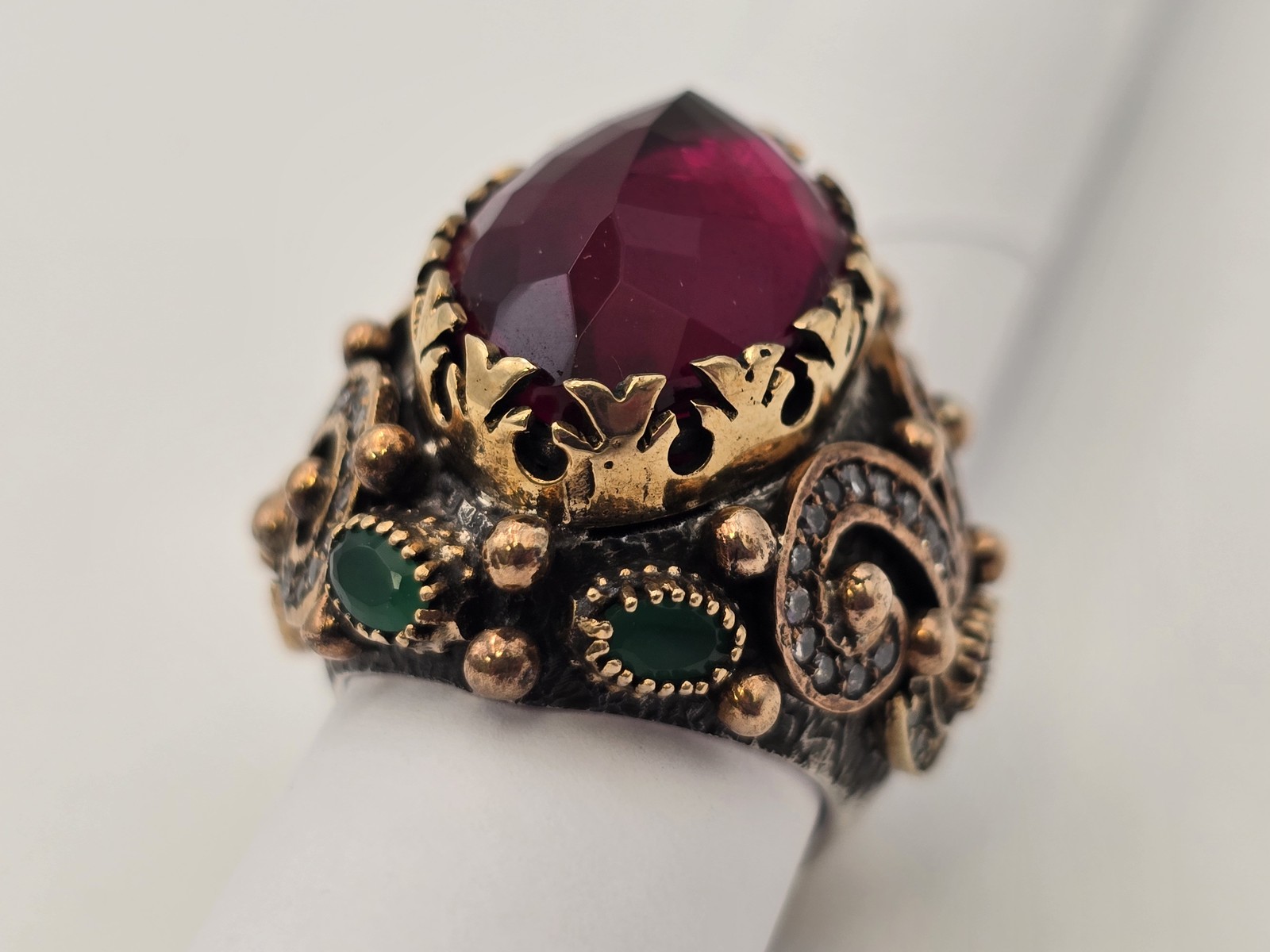 Vintage High Quality Costume Jewelry Ring Stamped 925 Size 8-1/4 Metal Gemstone