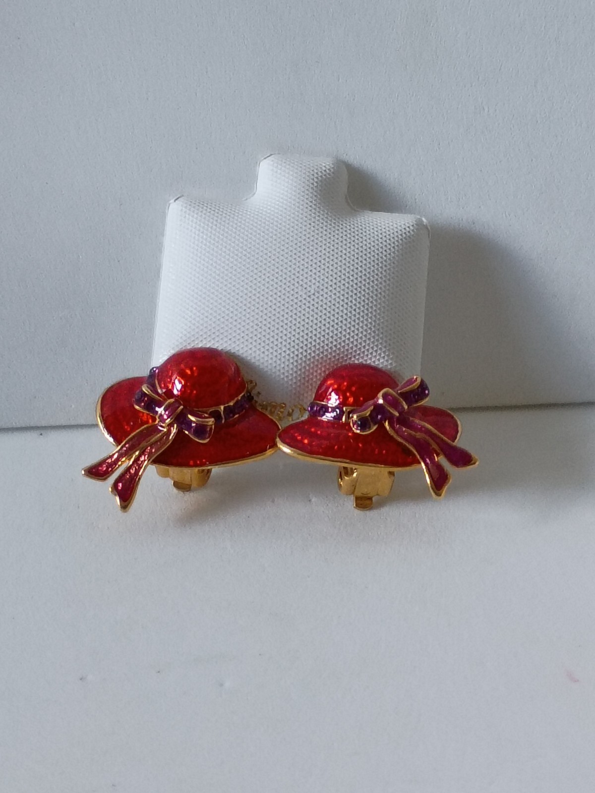 Vintage Simona Red Hat Society Clip On Earrings Enamel Goldtone 1990s NEW