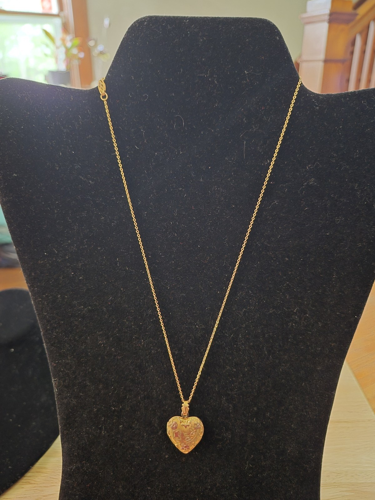 Vintage 10 Kt 1/20 Yellow And Rose Heart Locket Necklace 18″