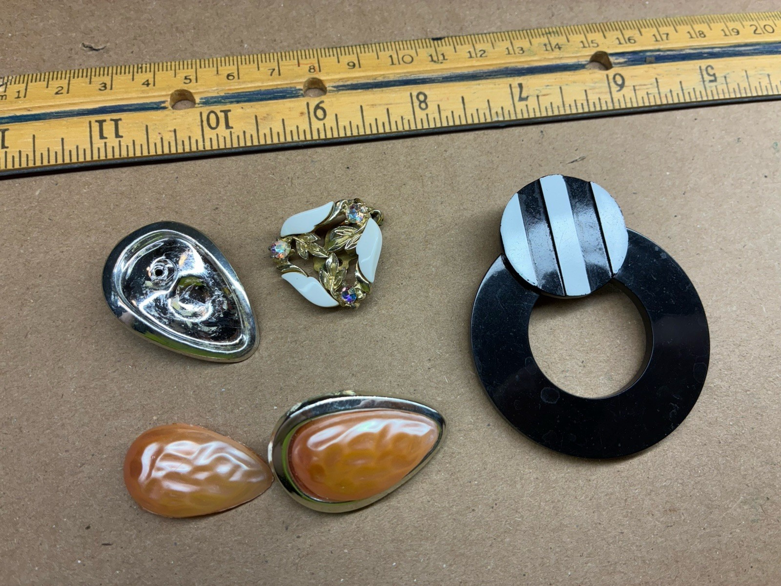 vintage earring lot modern mod 60’s – 80’s lot mixed