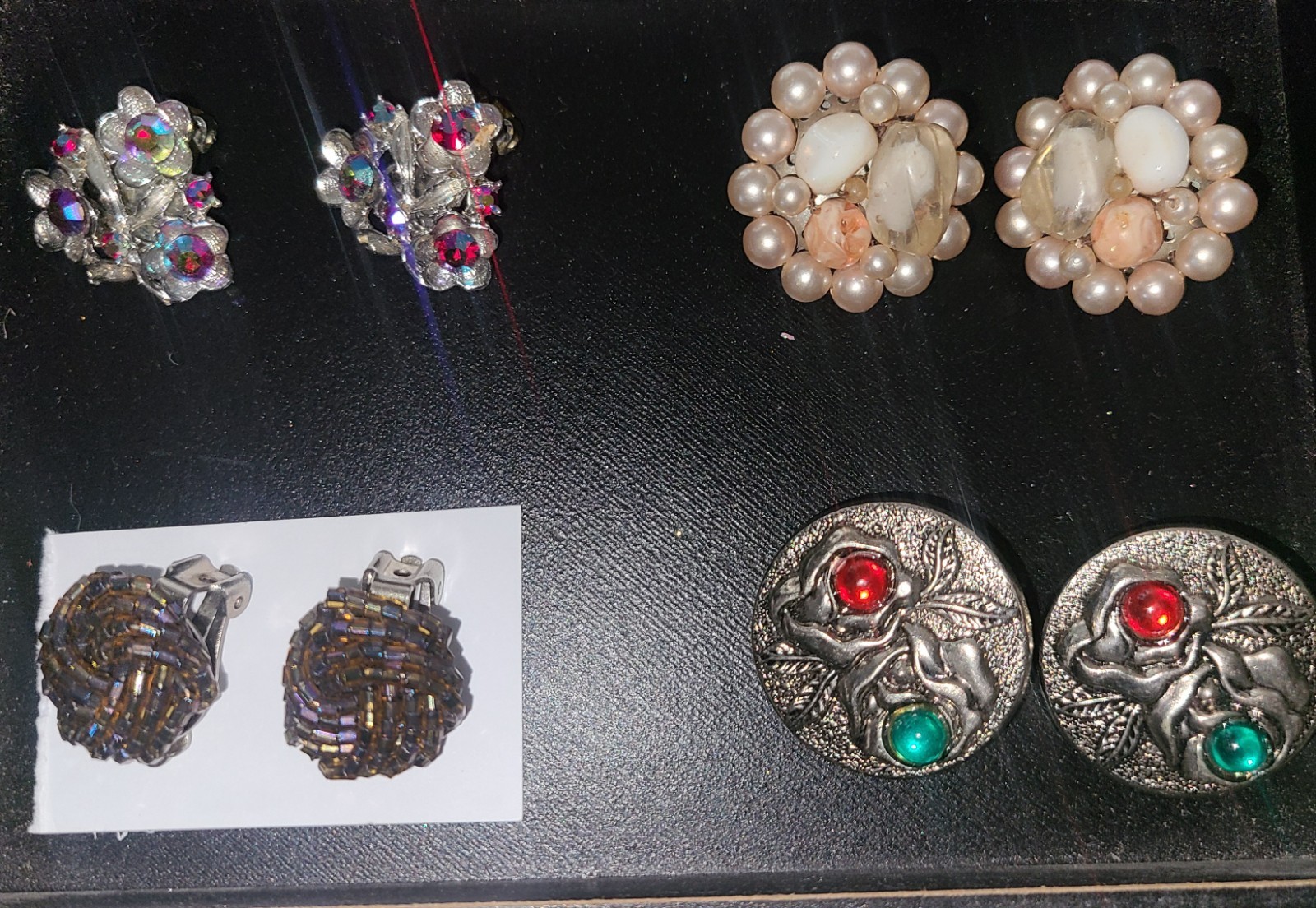 12 Pairs Vintage Clip On Earrings Approx. 1″ Wardrobe Lot Bling