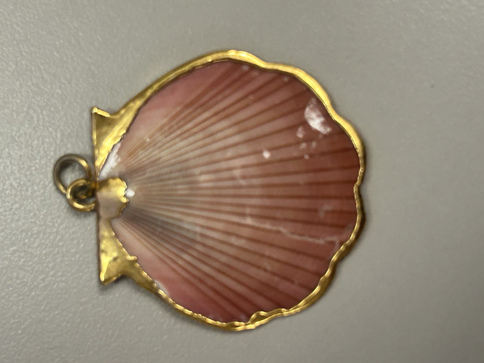 Vintage Pink And White Sea Shell Pendant Yellow Gold Rim