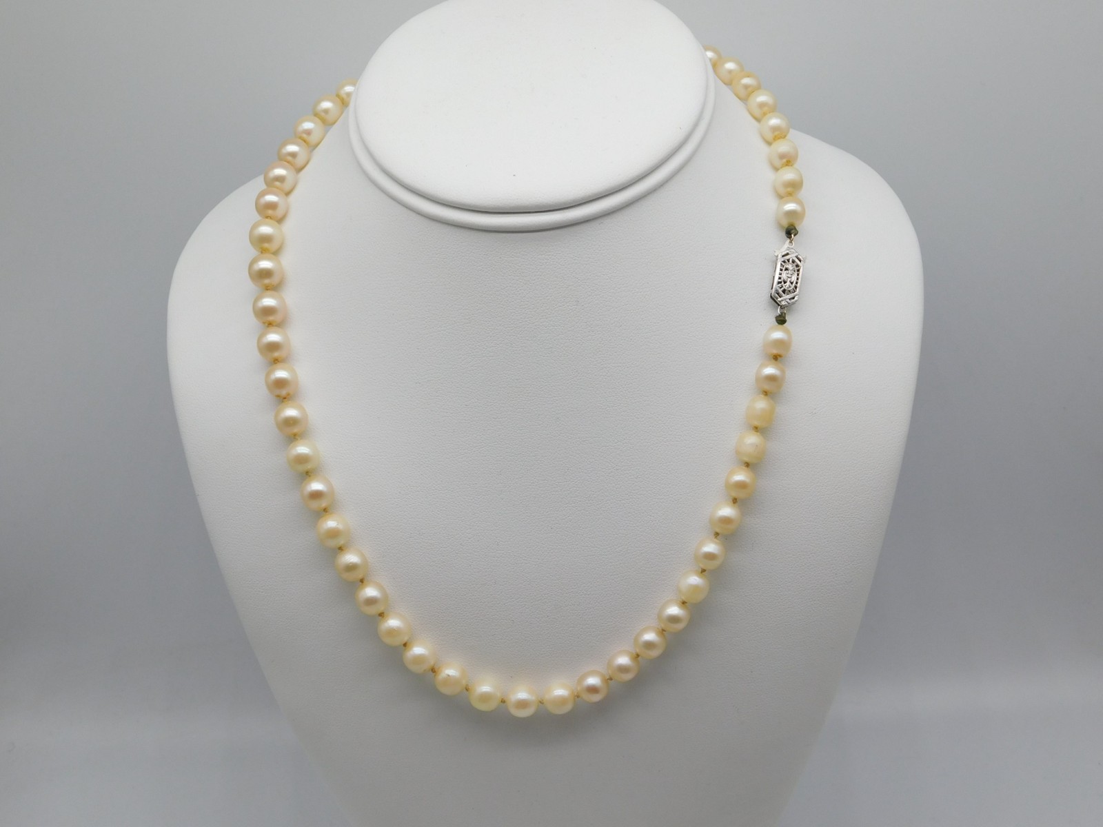 SWEET ART DECO 14K GOLD PEARL BEADED FILIGREE CLASP NECKLACE 18 3/4 L