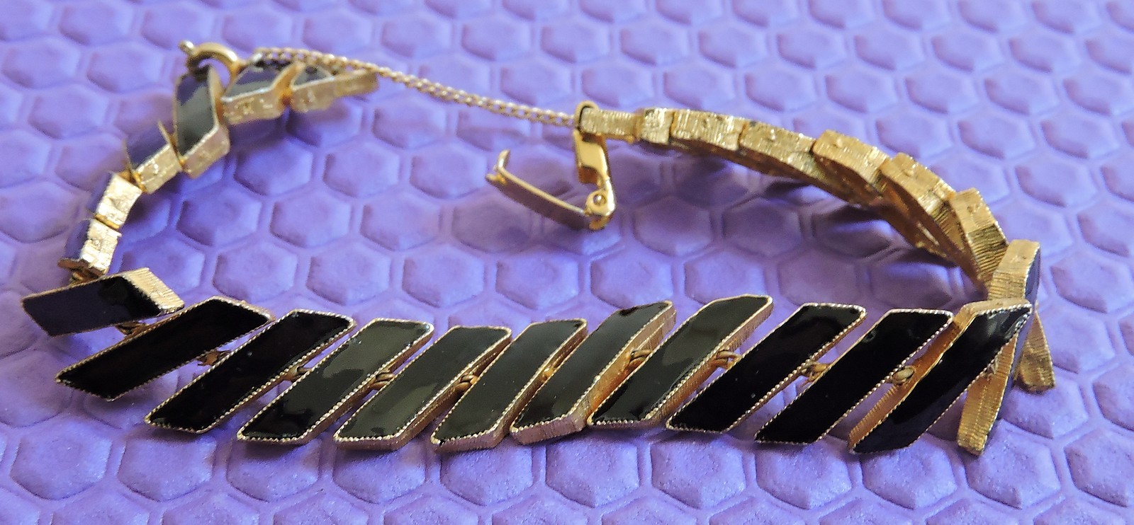 elegant BLACK ENAMEL on GOLDTONE LINK BRACELET w/safety chain & foldover clasp
