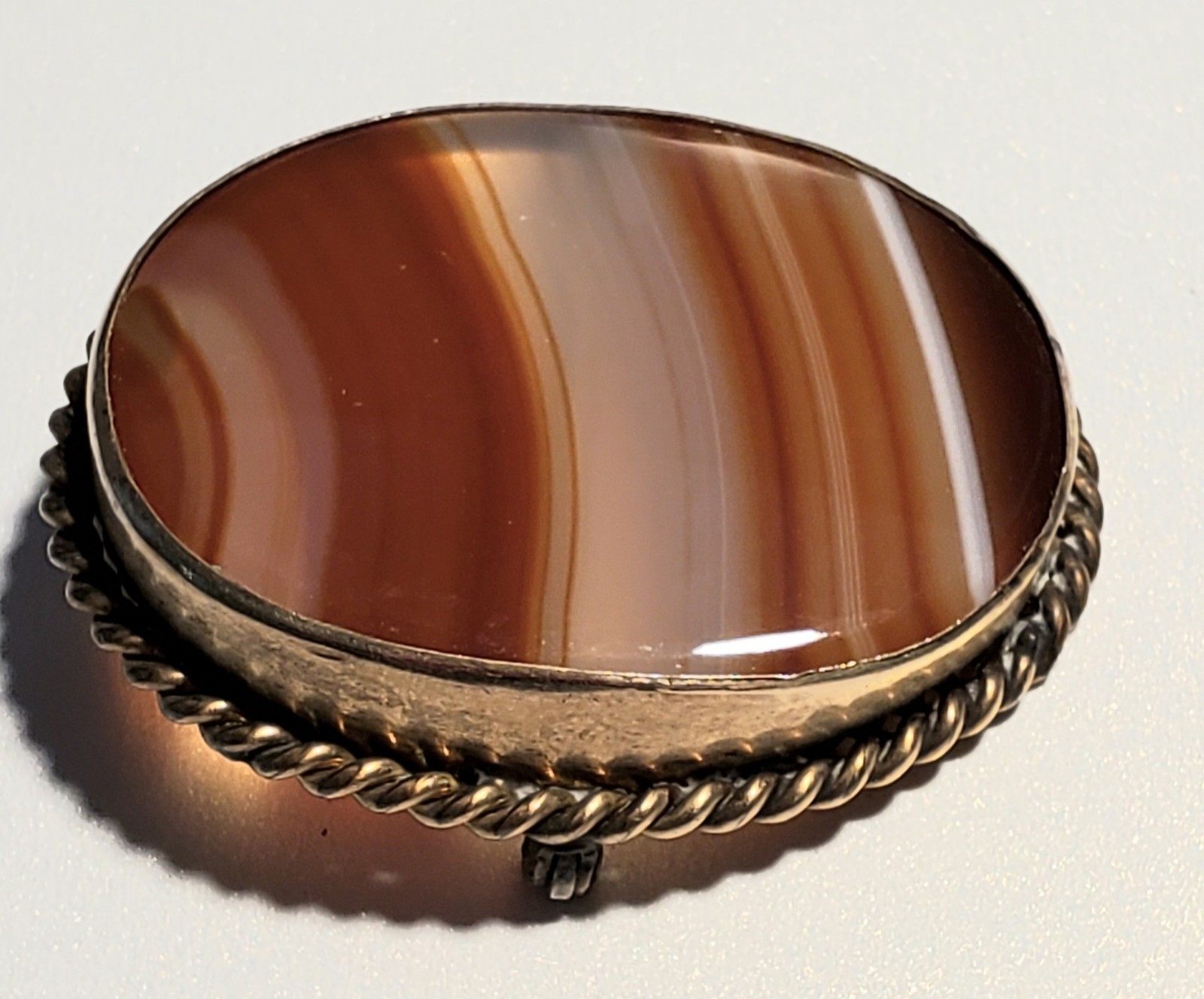 Antique Victorian Pendant / Brooch Banded Agate Twisted Rope Design Gold Filled