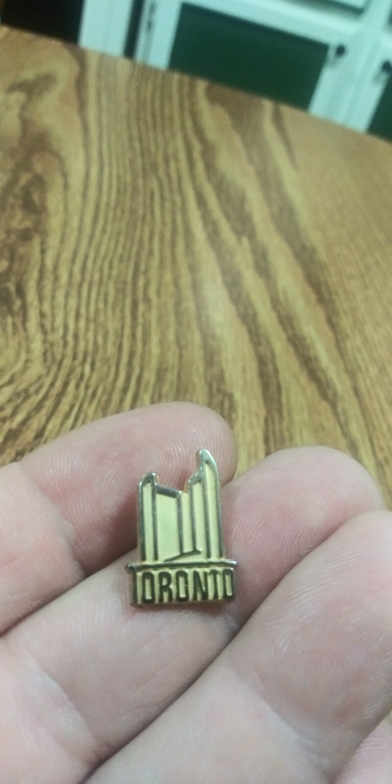 Vintage Brass Toronto City Skyline Buildings Brooch Pin Souvenir FAST SHIPPING!