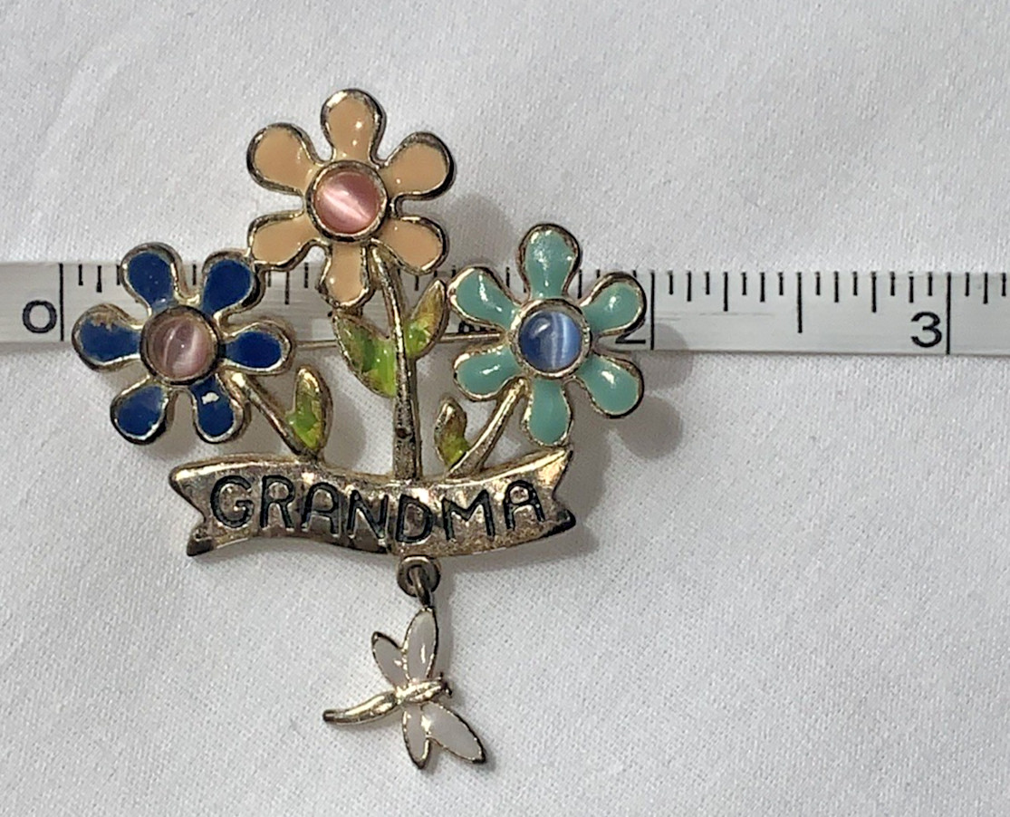Lot of 3 Vintage “Grandma” Brooches-1 Marked JJ-1 Locket-Hearts & Flowers