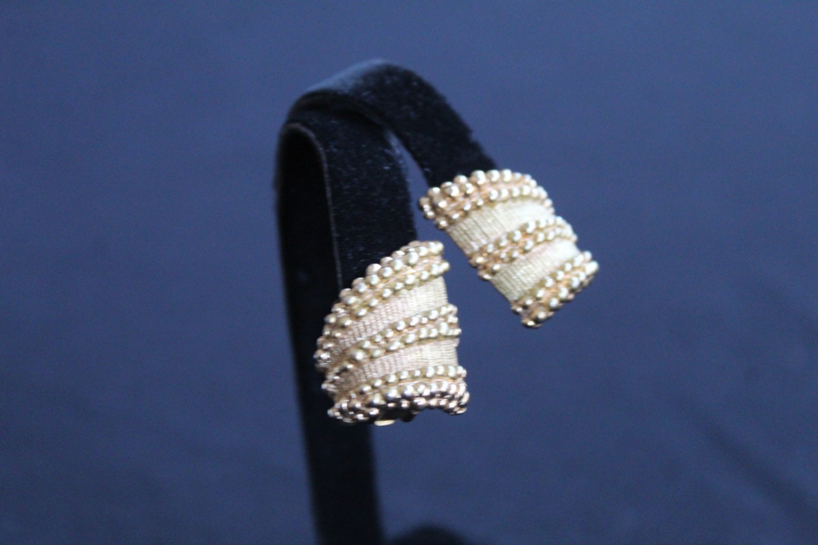 Vintage Orena Paris Gold Tone Earrings – Clip