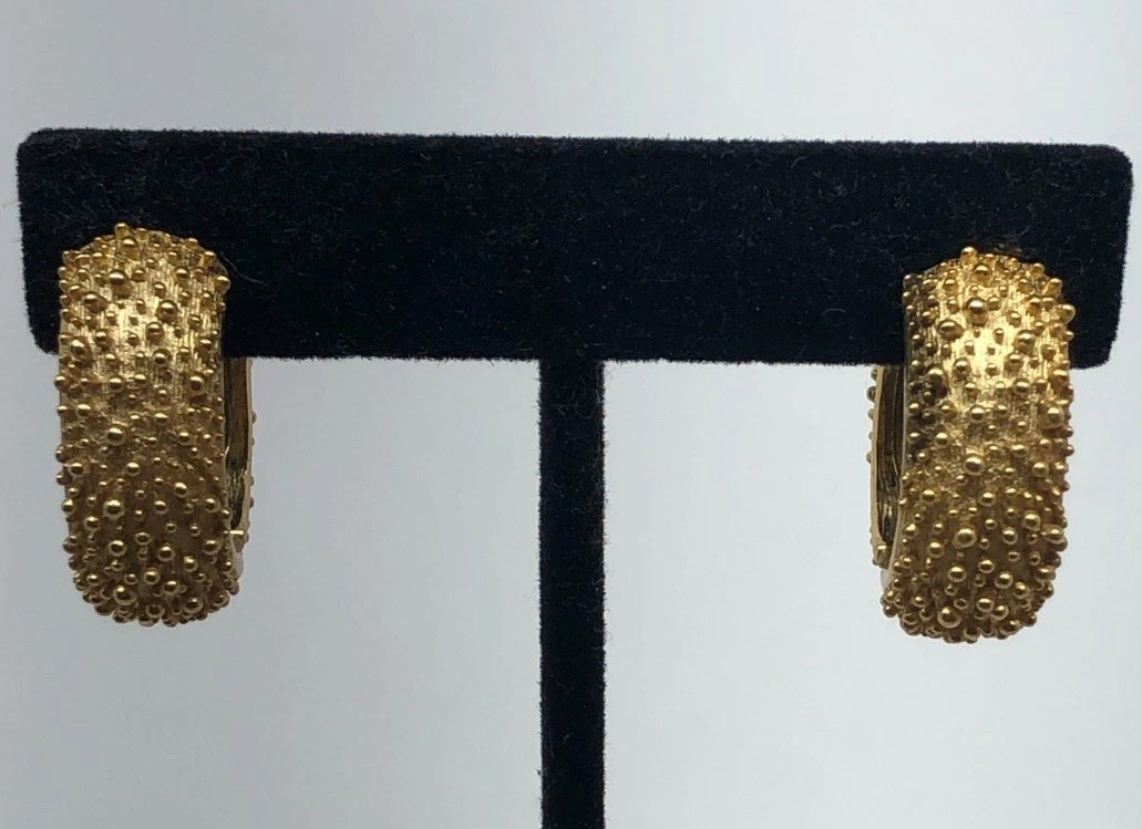 Vtg Trifari huggie clip on Earrings Popcorn Gold Tone bead finish MCM