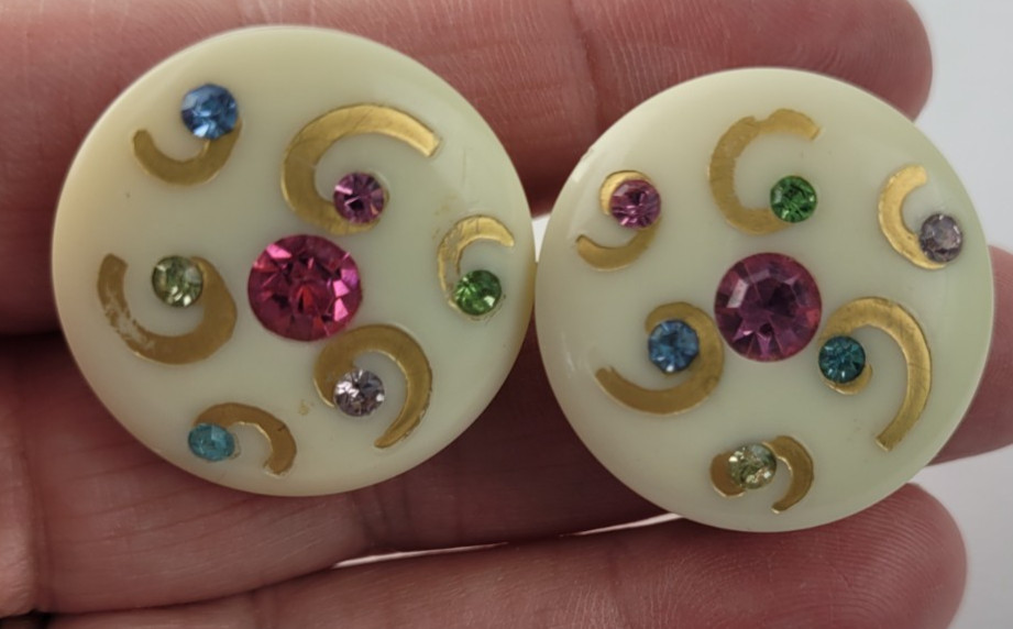 Vintage Multicolor Rhinestone Clip On Earrings Round Off White Gold Tone Accent