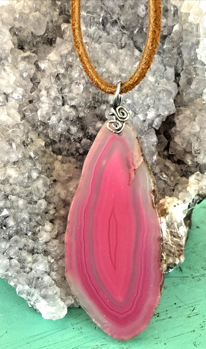 AMAZING PINK AGATE SLICE NECKLACE oneofakind Boho Festival Earthy Nature Hippie
