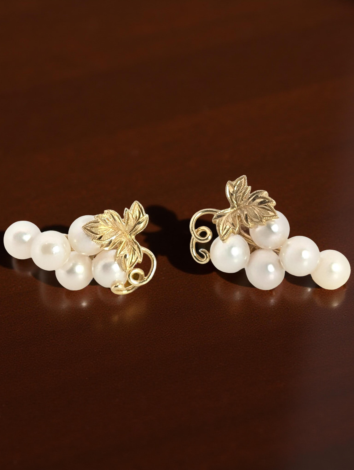 ESTATE JEWELRY MIKIMOTO 14K YELLOW GOLD EARRING 5.45mm PEARL LEAF SCREWBACK 7801