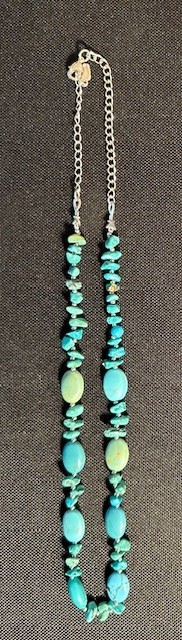 Signed RLL Vintage, Authentic, Turquois 21-1/2 Inch Necklace 8 Lg. 45 Sm. Beads