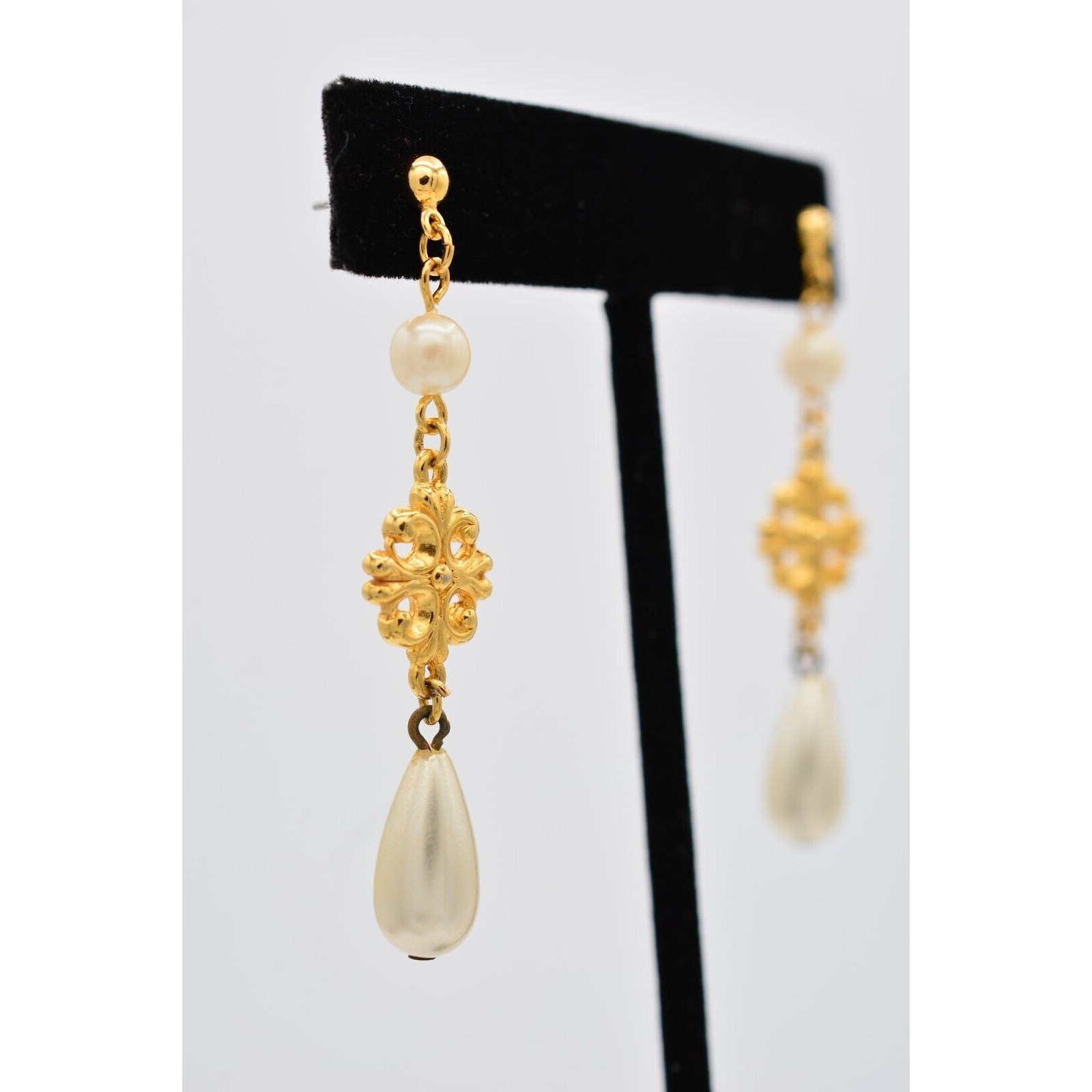 Vintage Dangle Drop Pearl Earrings Gold Tone Lightweight 2.25″ 1980s BinAV